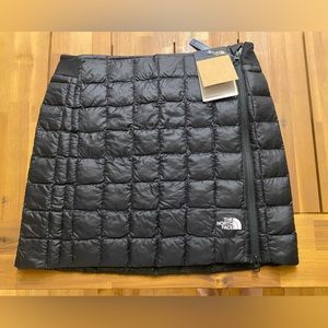 The Noth Face Tball Hybrid Skirt - medium